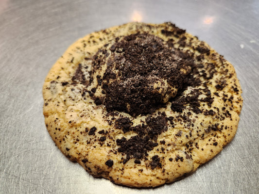 Chocolate Chip Stuffed w/Oreo